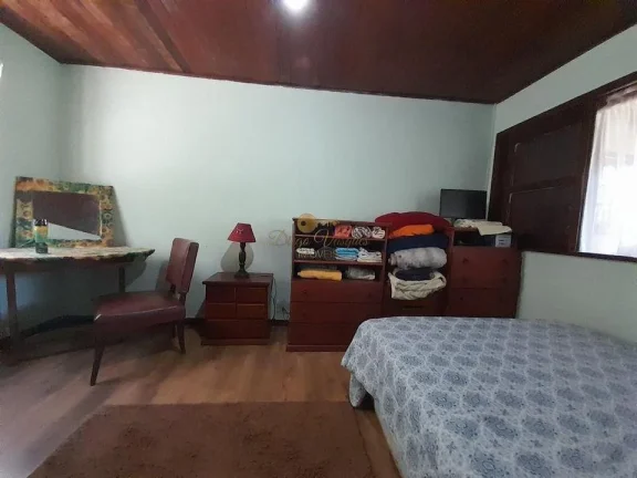 Imagem Casa em Condomínio para Venda em Teresópolis / RJ no bairro Colônia Alpina
