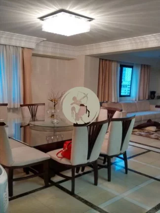 Imagem OPORTUNIDADE UNICA! APARTAMENTO PORTEIRA FECHADA, MOBILIADO COM REQUINTE E BOM GOSTO, NA RUA MAIS CH...