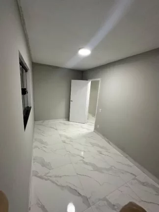 Imagem Sobrado com 2 dormitórios à venda, 88 m² por R$ 425.000,00 - Vila Suissa - Mogi das Cruzes/SP