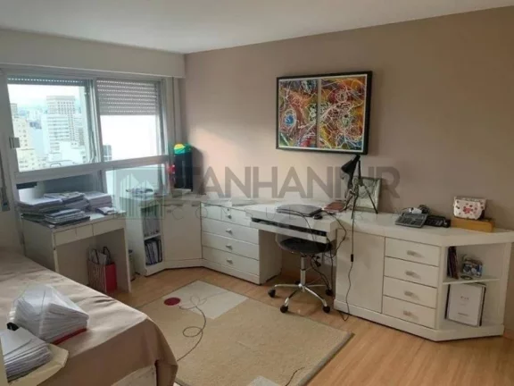 Imagem Descubra o seu novo lar no coração do Itaim Bibi! Com uma localização privilegiada na Rua Camargo Cabral, este magnífico apartamento de 280m² é a defi