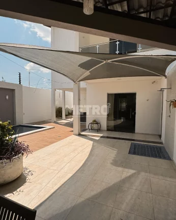 Imagem Casa com 3 suítes, master com closet e hidromassagem, Piscina, Área gourmet