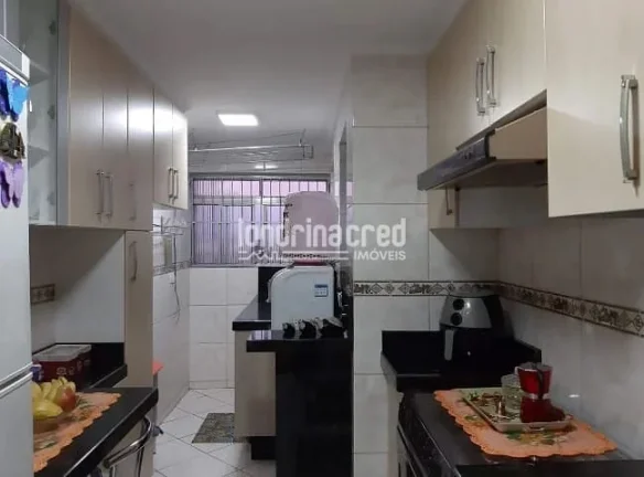 Imagem Apartamento no Portal das Palmeiras – 3 Quartos, 2 Banheiros, Sala Ampla, Cozinha, 1 Vaga de Garagem | 92m² de Área Útil | Conforto e Ótima Localização!