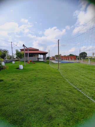 Imagem Descubra seu Paraíso Particular no Recanto da Castelo!