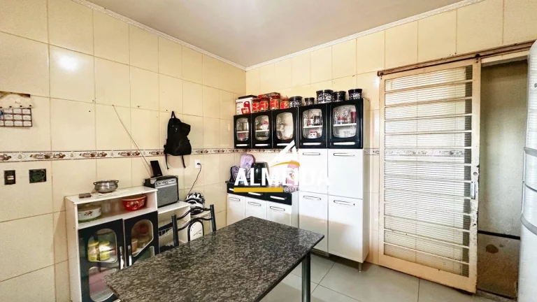 Imagem Casa com 3 dormitórios à venda, 213 m² por R$ 560.000,00 - Jardim Residencial Santa Eliza - Rio Claro/SP