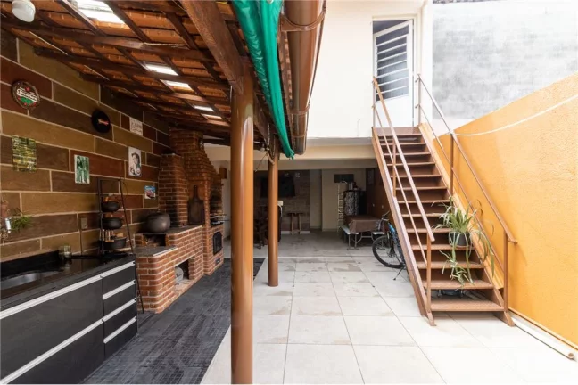 Imagem Casa Charmosa e Acolhedora no Jardim Pirituba, com Área Gourmet Completa e Suíte com Varanda Privativa