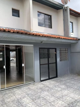 Imagem Sobrado no Boqueirão - Frente para Rua - R$530 mil