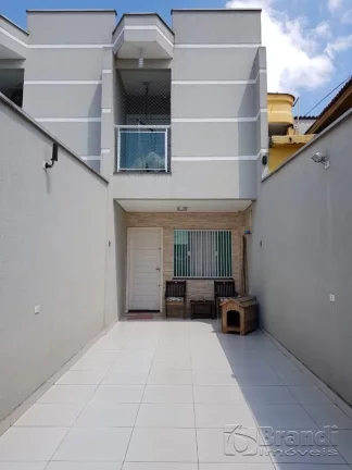 Imagem Ótimo sobrado 3 dorms sendo 1 suíte planejada, cozinha planejadas, 2 vagas.