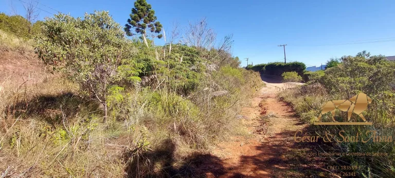 Imagem Belíssimo lote com 8.940m² no Condomínio Pedra do Fogo -Campos do Jordão/SP