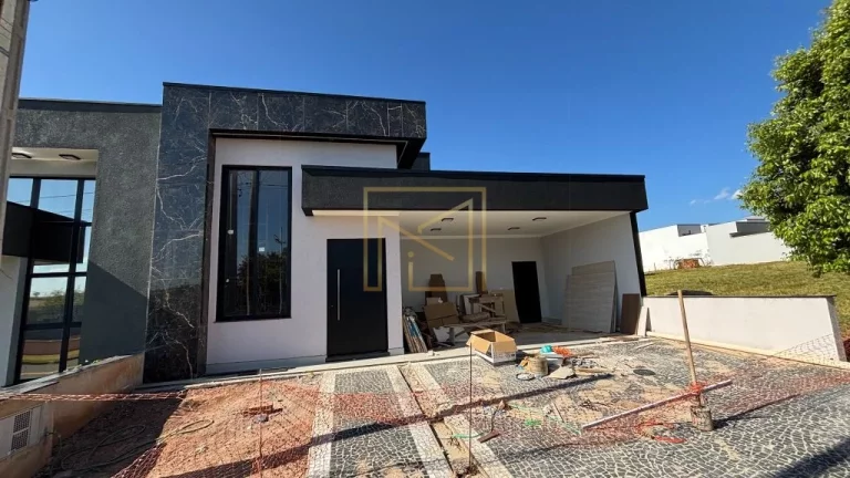 Casa com 3 dormitórios, sendo 1 suítes para alugar no Condomínio do Parque Olívio Franceschini em Hortolândia