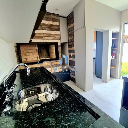 Imagem Casa em Condomínio 3 dormitórios à venda Camobi Santa Maria/RS