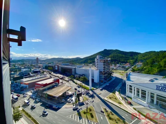Imagem Apartamento no Centro | 2 Dormitórios (1 Suíte) | 2 Salões de Festas | Semi Mobiliado | Balneário Camboriú – SC
