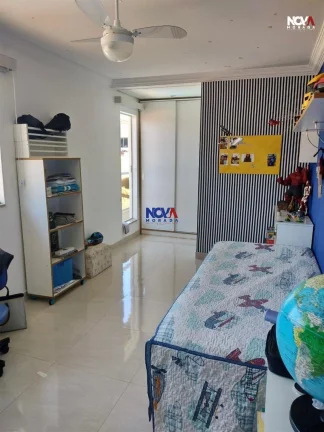 Imagem Apresentando uma oportunidade única de residência em Interlagos, esta luxuosa casa duplex de 360m2...