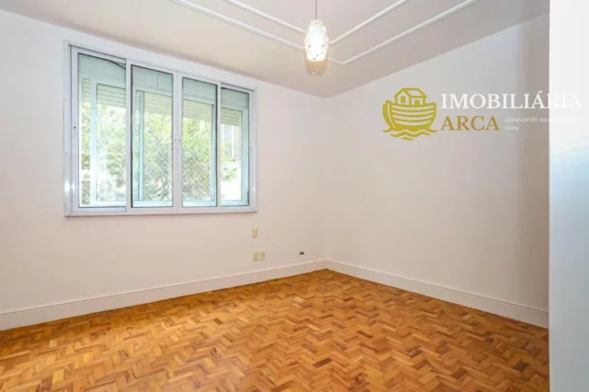 Imagem Apartamento à venda na Bela Vista, São Paulo-SP: 3 quartos, 1 suíte, 1 sala, 1 banheiro, 1 vaga de garagem, 240m² de área.