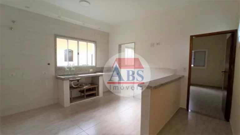 Imagem Ampla Casa Sobreposta Alta à venda, Vila Ponte Nova, Cubatão.