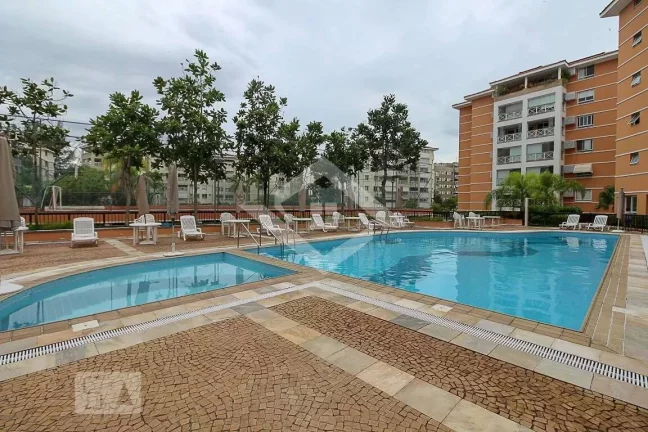 Imagem Apartamento 100m², 2 Quartos, Totalmente Reformado – Sol da Manhã
