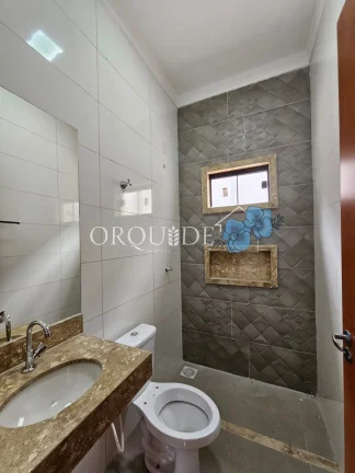 Imagem Imperdível! Casa à venda em Rio Verde-GO, no Residencial Parque dos Ipês, com 2 quartos, 1 suíte, 1 banheiro e 2 vagas de garagem.