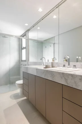 Imagem Cobertura com 3 dormitórios à venda sendo 3 suítes, 229.9 m² por - R$ 5.990.000,00 - Pontal Norte - Bal. Camboriú/SC