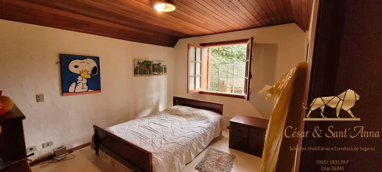 Imagem Oportunidade, Belíssima casa em meio ao verde de Campos do Jordão/SP