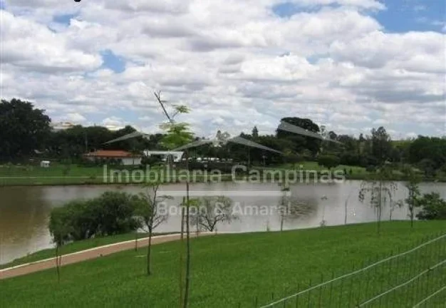 Imagem Linda e espaçosa casa com área construída de 430 m². A residência possui 4 quartos amplos com g...
