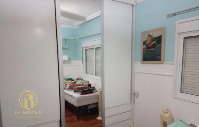Imagem Espaçoso Apartamento de 3 Quartos em Indianópolis.