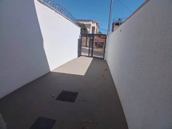 Imagem casa geminada, 2 suítes, 1 varanda,1 lavabo, 1 garagem