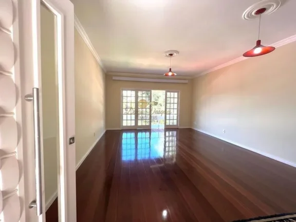 Imagem Casa para Venda em Teresópolis / RJ no bairro Golfe