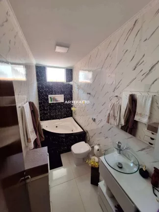 Imagem Casa a Venda Jardim Portinari, Reformada e com edícula nos fundos