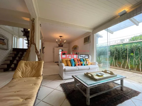 Imagem Casa com 3 dormitórios à venda, 130 m² por R$ 1.800.000,00 - Geribá - Armação dos Búzios/RJ