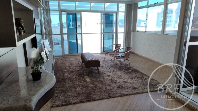 Imagem Vendo cobertura plana em Balneário Estreito Fpolis SC, 162,35m2