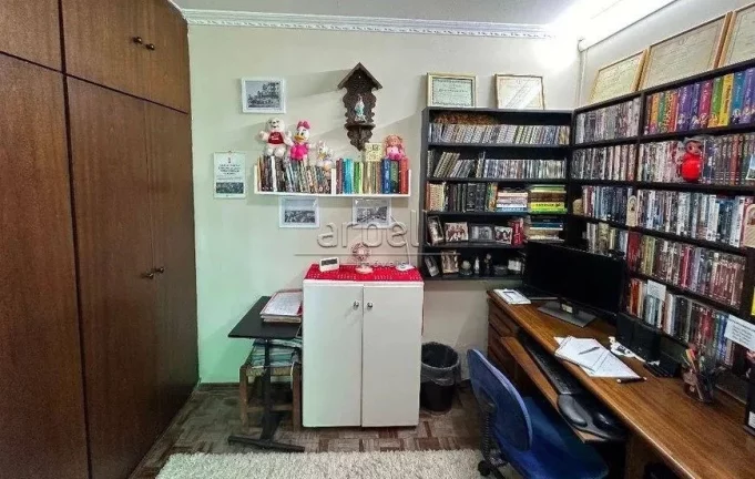 Imagem Casa com área total de 295 M² e 170M² de área construída, com 3 dormitórios sendo 1 suíte, 3 ...