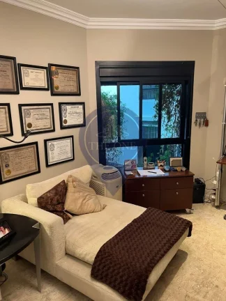 Imagem Espaçoso apartamento de alto padrão com 4 quartos e 3 suítes em Santa Cecília, São Paulo-SP