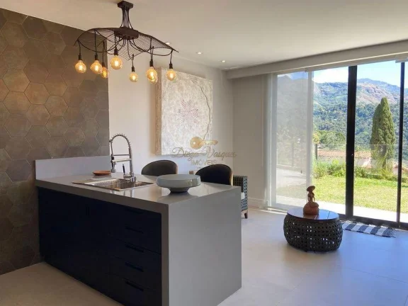 Imagem Casa em Condomínio para Venda em Teresópolis / RJ no bairro Panorama