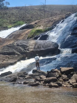 Imagem Terreno 14 Alqueires, Cachoeira, 03 Casas, Lago, Vista para a Pedra Azul, Aracê - ES