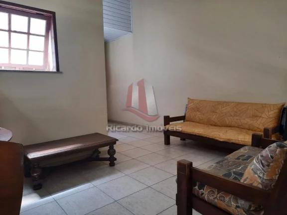 Imagem Espaçoso Apartamento Duplex c/ 4 Qtos.