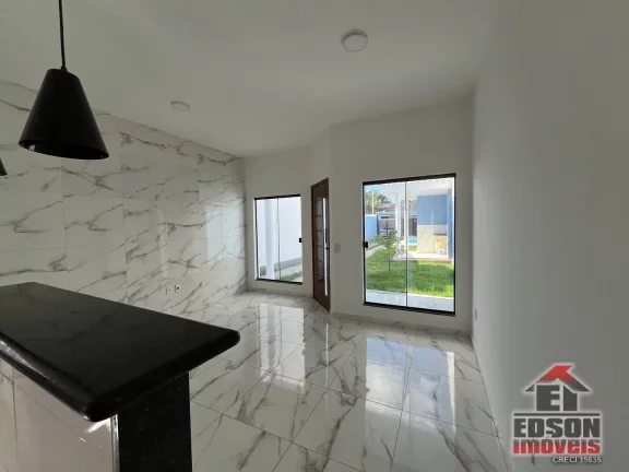 Imagem Casa 2 Quartos, sendo 1 Suíte, Piscina, em Itaipuaçu
