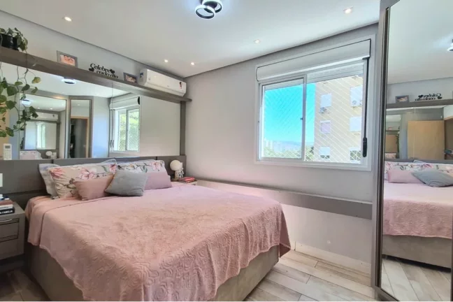 Imagem Apartamento à venda em Porto Alegre, Jardim Carvalho, com 3 quartos, 68m²