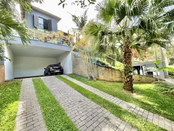Imagem Casa em Condomínio a Venda no bairro Granja Viana - Carapicuíba, SP