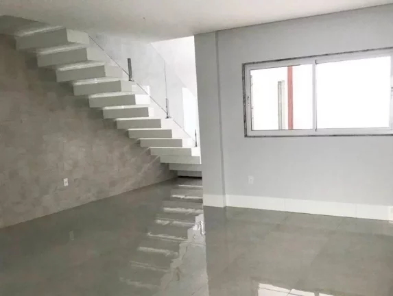 Imagem ÓTIMA CASA DUPLEX À VENDA NA PRAIA DO MORRO