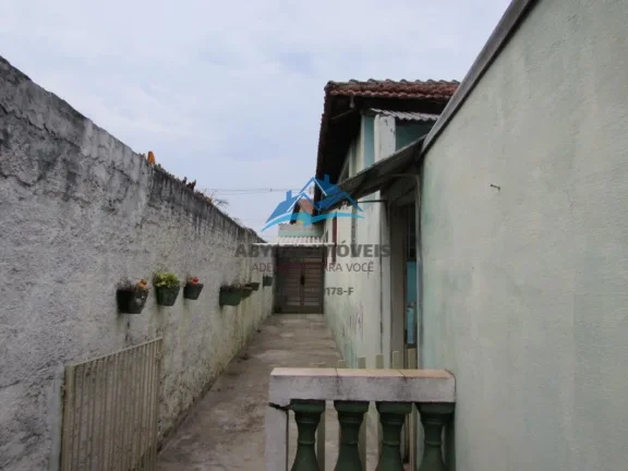 Imagem Casa Térrea à Venda no Centro de Carapicuíba