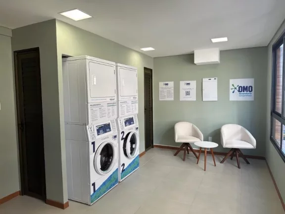 Imagem A 5ª Avenida Imóveis selecionou esta oportunidade de STUDIO c/ varanda integrada, totalmente mobiliada e decorada no BARRA PREMIUM: por R$500.000,00
