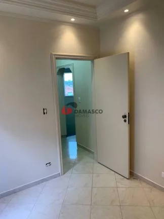 Imagem Sobrado à venda 3 Quartos, 1 Suite, 2 Vagas, 250M², Sítio da Figueira, São Paulo - SP