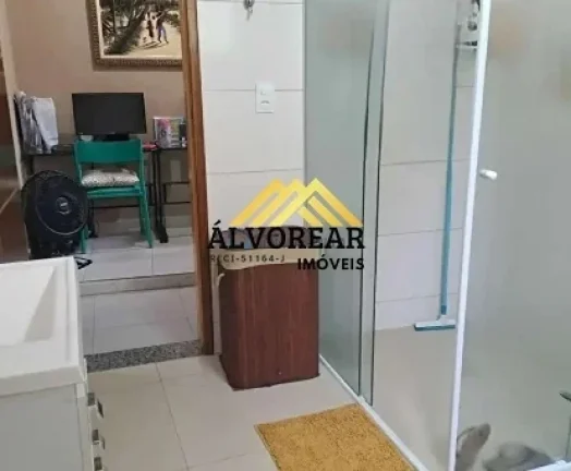 Imagem Lindo e Reformado Sobrado á Venda á 700 mt do metro Praça da Árvore