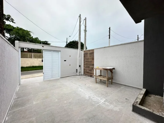 Imagem Casa para Venda em Itanhaém, Bopiranga, 2 dormitórios, 1 suíte, 2 banheiros, 2 vagas