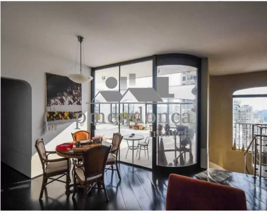 Imagem Cobertura Duplex em Higienópolis com 600m², 5 quartos sendo 2 suítes e 6 vagas.