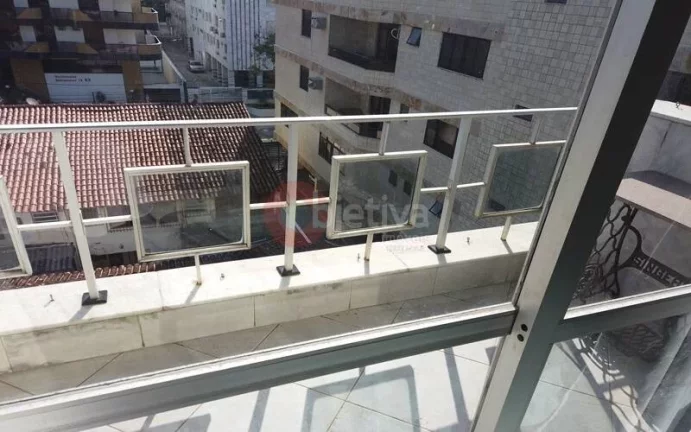 Imagem Cobertura de 3 quartos a venda no bairro Algodoal em Cabo Frio