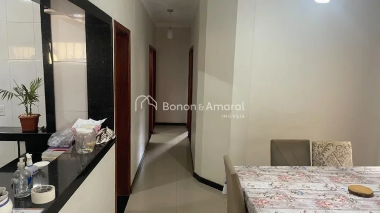 Imagem Casa térrea à venda no Parque Bom Retiro em Paulínia/SP, com 179m² de área construída e excele...