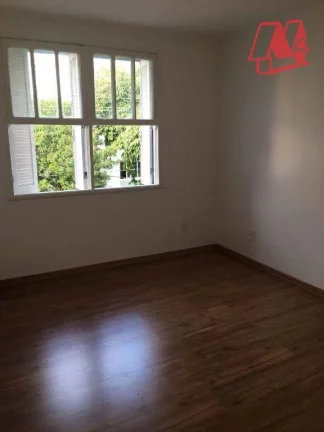 Imagem No Jardim Lindóia com 3 dormitórios, vaga.