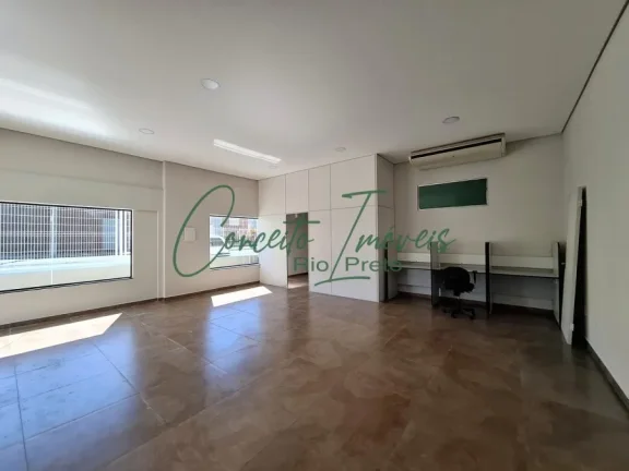 Imagem Salão com Vitrine para Locação, 80m², Próximo a Av. Bady Bas