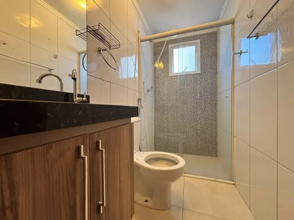 Imagem Apartamento em Praia Grande, com 2 quartos, 1 suíte, e uma sacada gourmet,80 m².
