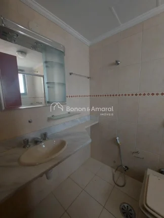 Imagem Apartamento amplo e bem localizado no Balão do Castelo, ao lado da Padaria Nico. Conta com sala par...